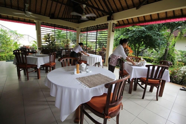 Rossa Garden Hotel (Candidasa)